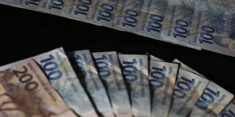 Orçamento de 2027 reserva R$ 44,8 bilhões para emendas impositivas orcamento-de-2027-reserva-r$-44,8-bilhoes-para-emendas-impositivas