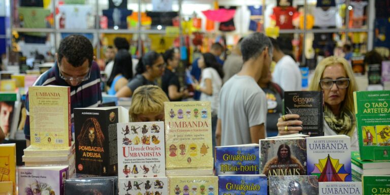 Bienal do Livro tem novo projeto para incentivar leitura no Brasil bienal-do-livro-tem-novo-projeto-para-incentivar-leitura-no-brasil