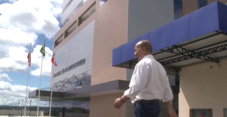 Eleições 2026 em SC: Jorginho Mello visita hospital e conversa com funcionários e apoiadores eleicoes-2026-em-sc:-jorginho-mello-visita-hospital-e-conversa-com-funcionarios-e-apoiadores