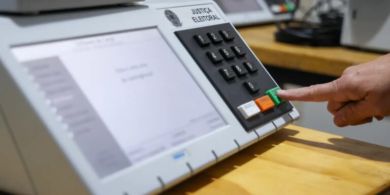 TSE aprova registros de seis candidatos à Presidência da República tse-aprova-registros-de-seis-candidatos-a-presidencia-da-republica