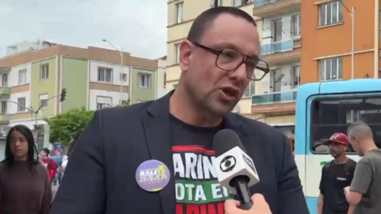 Eleições 2026 em SC: Ralf Zimer se reúne com apoiadores em terminal de ônibus e conversa com eleitores eleicoes-2026-em-sc:-ralf-zimer-se-reune-com-apoiadores-em-terminal-de-onibus-e-conversa-com-eleitores