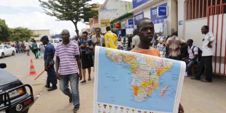 Novo mapa-múndi corrige tamanho da África, América do Sul e Ásia novo-mapa-mundi-corrige-tamanho-da-africa,-america-do-sul-e-asia