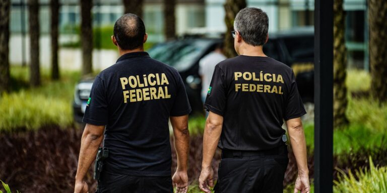 PF faz ação contra apologia ao nazismo no interior do Rio de Janeiro pf-faz-acao-contra-apologia-ao-nazismo-no-interior-do-rio-de-janeiro