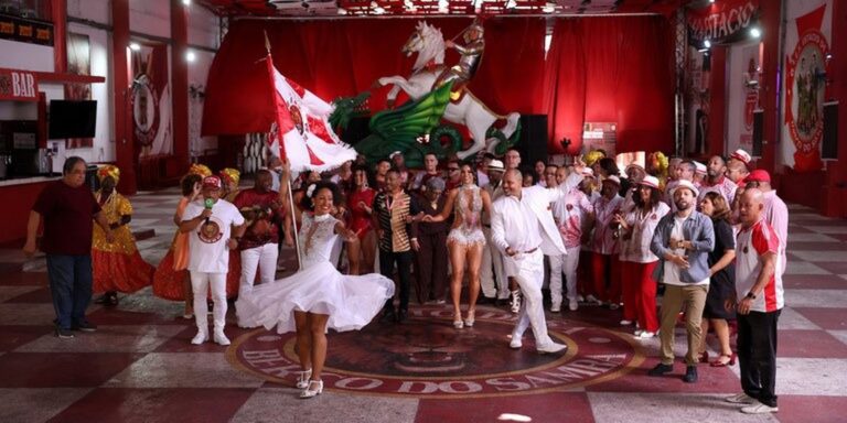 Rádio Nacional lança clipe para celebrar seus 90 anos radio-nacional-lanca-clipe-para-celebrar-seus-90-anos