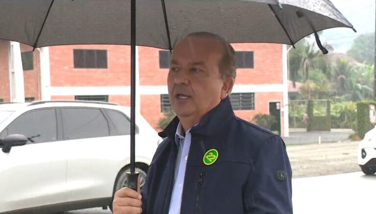 Eleições 2026 em SC: Jorginho Mello visita obras da SC-408 e participa de sabatina em Jaraguá do Sul eleicoes-2026-em-sc:-jorginho-mello-visita-obras-da-sc-408-e-participa-de-sabatina-em-jaragua-do-sul