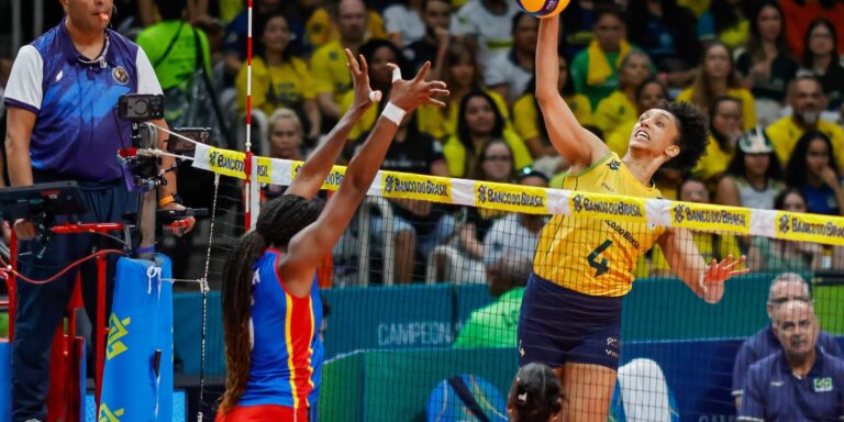 Brasil vence a terceira e lidera Sul-Americano feminino de vôlei brasil-vence-a-terceira-e-lidera-sul-americano-feminino-de-volei