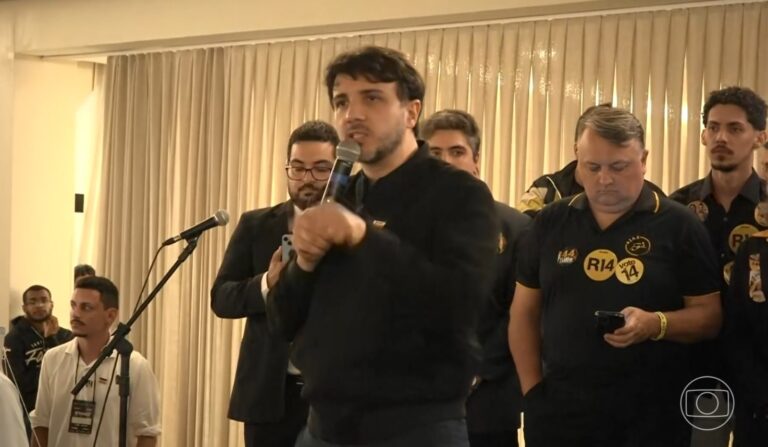 Renan Santos critica bolsonarismo em SC e defende pena de 30 anos para assalto à mão armada renan-santos-critica-bolsonarismo-em-sc-e-defende-pena-de-30-anos-para-assalto-a-mao-armada