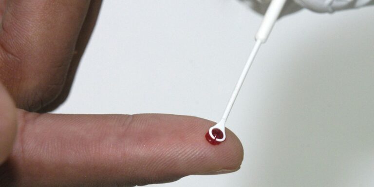 Fiji declara emergência nacional por HIV com 1 caso a cada 60 pessoas fiji-declara-emergencia-nacional-por-hiv-com-1-caso-a-cada-60-pessoas