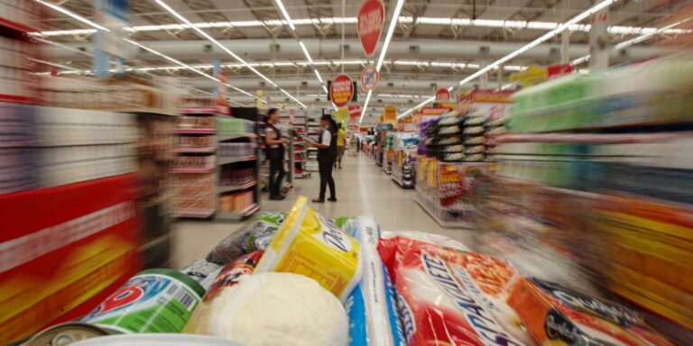 Bolsa Família é reajustado em 15%; medida vale a partir de outubro bolsa-familia-e-reajustado-em-15%;-medida-vale-a-partir-de-outubro