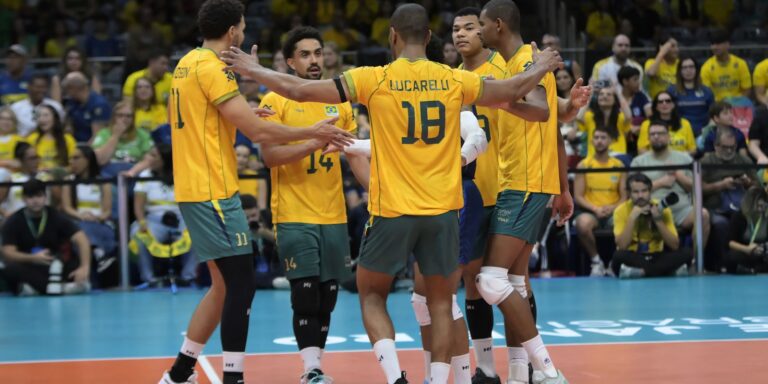 Brasil vence Venezuela e está no mundial de vôlei masculino brasil-vence-venezuela-e-esta-no-mundial-de-volei-masculino