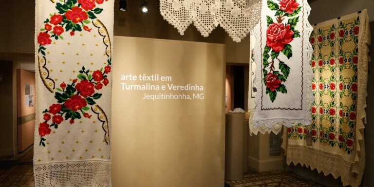 Museu do Folclore recebe bordados do Vale do Jequitinhonha museu-do-folclore-recebe-bordados-do-vale-do-jequitinhonha