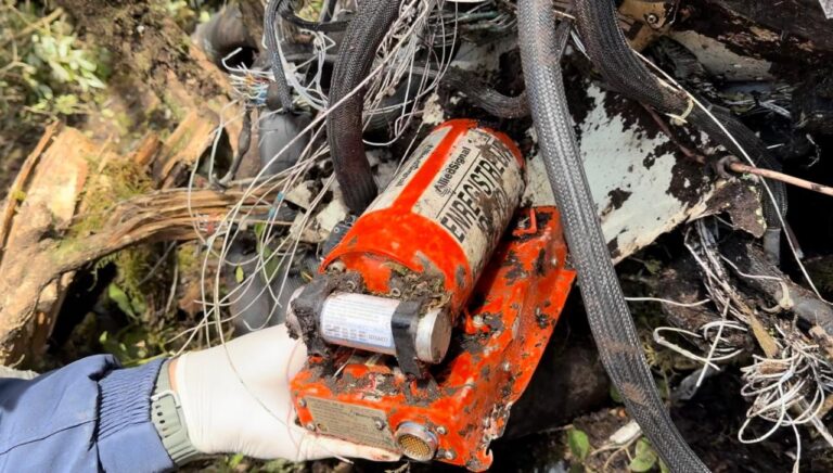 Caixa-preta de helicóptero que caiu e causou morte de cantor Rick e mais 4 é localizada caixa-preta-de-helicoptero-que-caiu-e-causou-morte-de-cantor-rick-e-mais-4-e-localizada