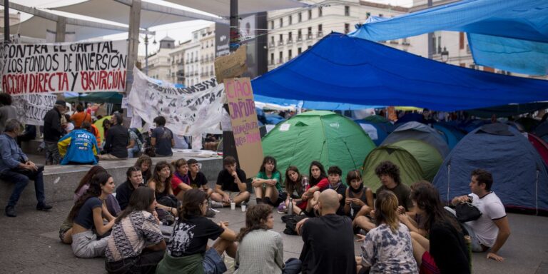 Protestos em Madri entram no 3º dia após despejo de aposentada protestos-em-madri-entram-no-3o-dia-apos-despejo-de-aposentada