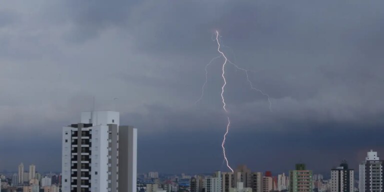 Fim de semana de eleições será de chuva em grande parte do país fim-de-semana-de-eleicoes-sera-de-chuva-em-grande-parte-do-pais