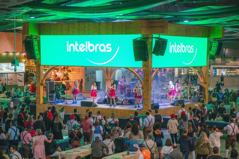 intelbras-leva-maior-solucao-de-seguranca-e-tecnologia-a-oktoberfest-2026