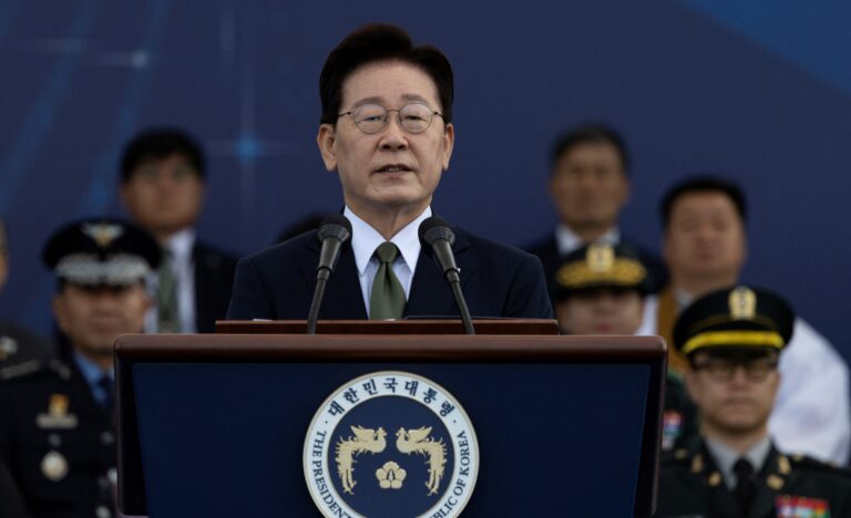 Coreia do Sul investiga ataques a bancos após presidente dizer que há indícios de uso de IA coreia-do-sul-investiga-ataques-a-bancos-apos-presidente-dizer-que-ha-indicios-de-uso-de-ia