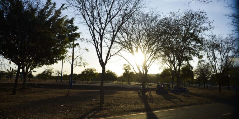 calor-e-chuva-persistem-em-grande-parte-do-pais