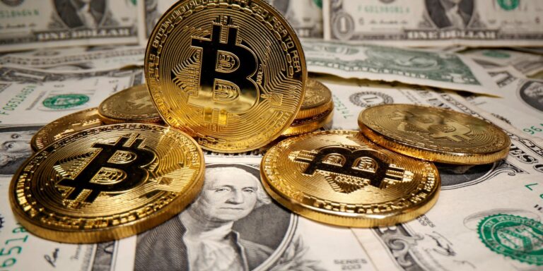 Site oferece criptomoedas por posts de apoio a Flávio Bolsonaro site-oferece-criptomoedas-por-posts-de-apoio-a-flavio-bolsonaro