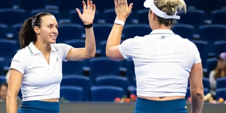 Dupla de Stefani bate campeãs olímpicas e avança à semi em Pequim dupla-de-stefani-bate-campeas-olimpicas-e-avanca-a-semi-em-pequim