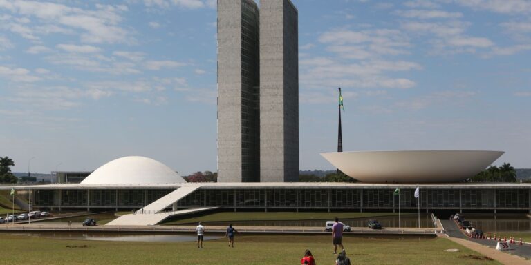 Calendário especial pode acelerar votação da PEC do fim da escala 6×1 calendario-especial-pode-acelerar-votacao-da-pec-do-fim-da-escala-6×1