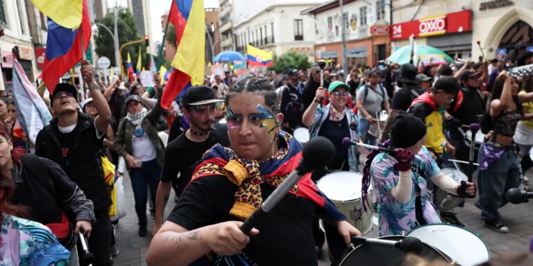 colombia-vive-protestos-contra-o-governo-de-la-espriella