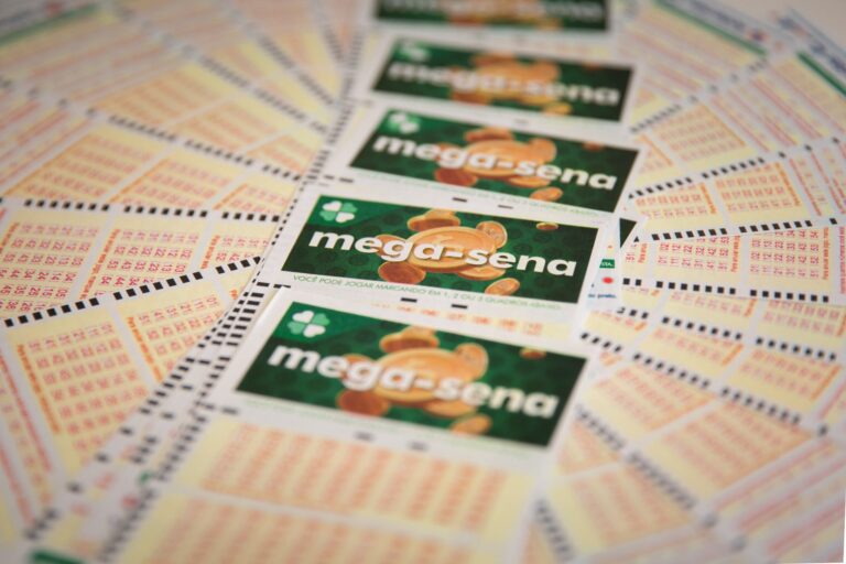 bolao-da-mega-sena-no-parana-ganha-r$-263-mil;-veja-outra-aposta-premiada