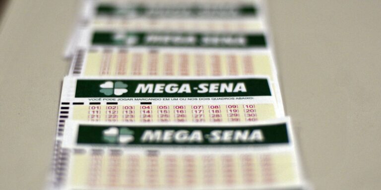 Mega-Sena sorteia prêmio acumulado em R$ 170 milhões neste domingo mega-sena-sorteia-premio-acumulado-em-r$-170-milhoes-neste-domingo