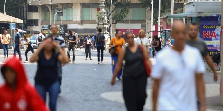 Sociedade civil apresenta propostas aos candidatos à Presidência sociedade-civil-apresenta-propostas-aos-candidatos-a-presidencia