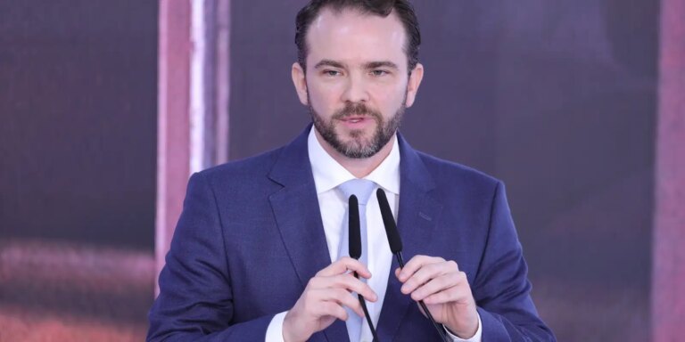 Ministro prevê renegociação de R$ 90 bi em 3ª fase do Desenrola ministro-preve-renegociacao-de-r$-90-bi-em-3a-fase-do-desenrola