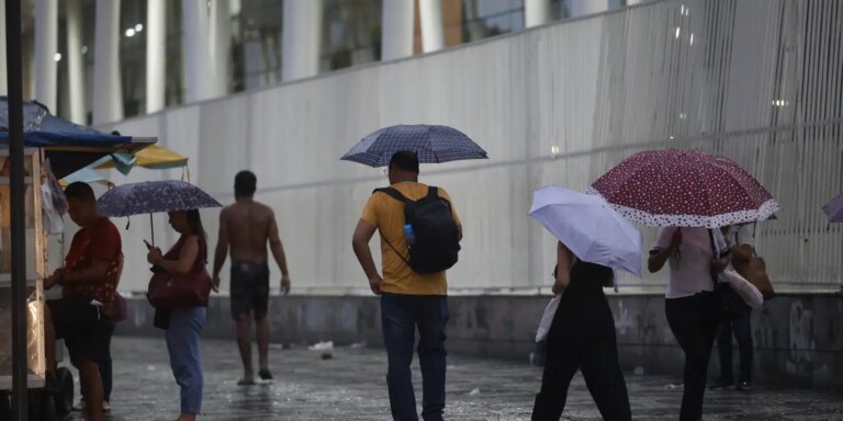 Chuva deve prevalecer no domingo de eleições no Rio chuva-deve-prevalecer-no-domingo-de-eleicoes-no-rio