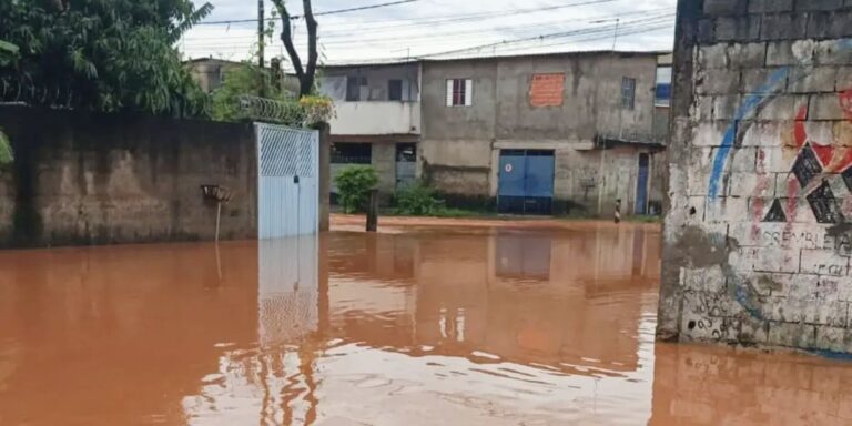 Bombeiros encontram corpo de mulher levada por correnteza bombeiros-encontram-corpo-de-mulher-levada-por-correnteza
