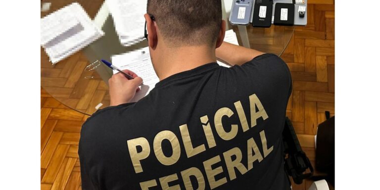 PF investiga desvio de dinheiro em empresa de previdência de São Roque pf-investiga-desvio-de-dinheiro-em-empresa-de-previdencia-de-sao-roque