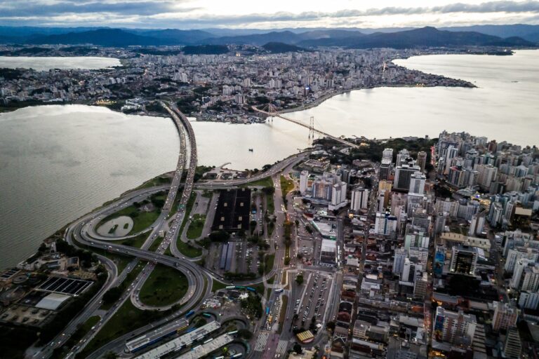 dia-do-servidor-publico:-ponto-facultativo-e-transferido-para-30-de-outubro-em-sc