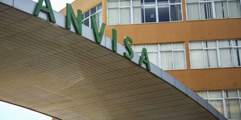 Anvisa suspende propaganda enganosa de suplementos alimentares anvisa-suspende-propaganda-enganosa-de-suplementos-alimentares
