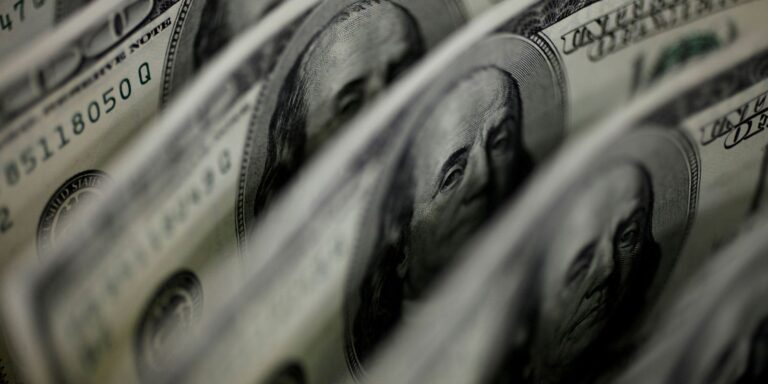 Ibovespa cai 2,68%, e dólar fecha em leve baixa a R$ 5,34 ibovespa-cai-2,68%,-e-dolar-fecha-em-leve-baixa-a-r$-5,34