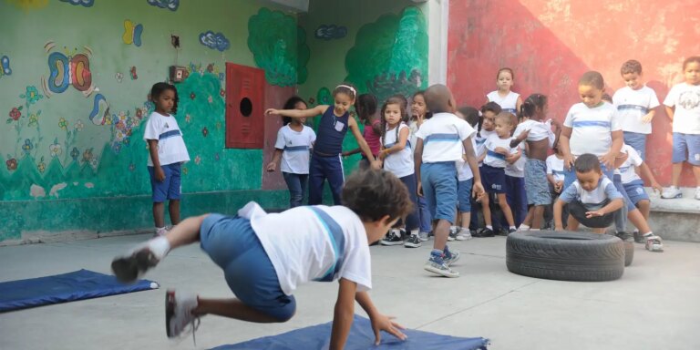 Escolas públicas têm até sábado para regularizar pendências com FNDE escolas-publicas-tem-ate-sabado-para-regularizar-pendencias-com-fnde
