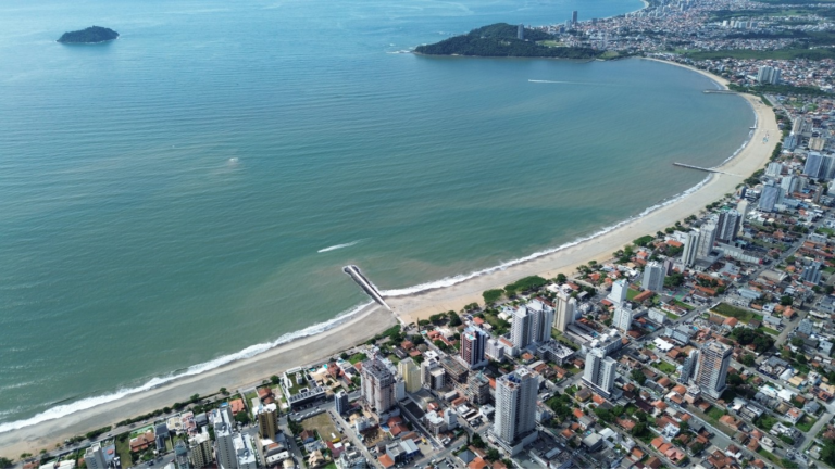 Areia sob fiscalização: SC lidera em praias alargadas, mas tem desafio de aliar investimentos milionários e preservação areia-sob-fiscalizacao:-sc-lidera-em-praias-alargadas,-mas-tem-desafio-de-aliar-investimentos-milionarios-e-preservacao